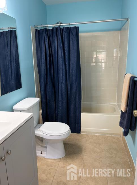 Building Photo - 395 Lancaster Ct