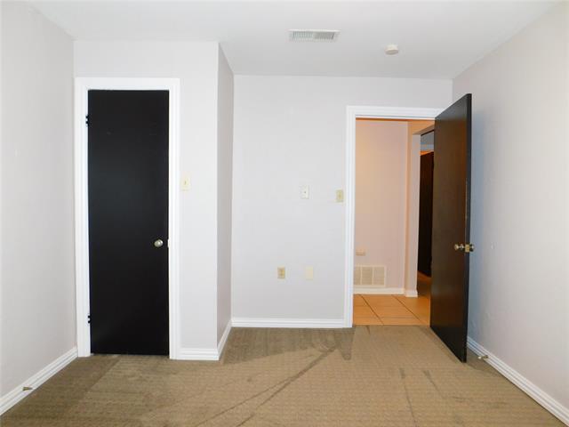 Building Photo - 714 N Ruddell St