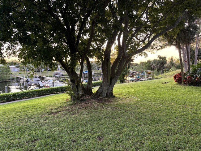 Building Photo - 5048 Heatherhill Ln