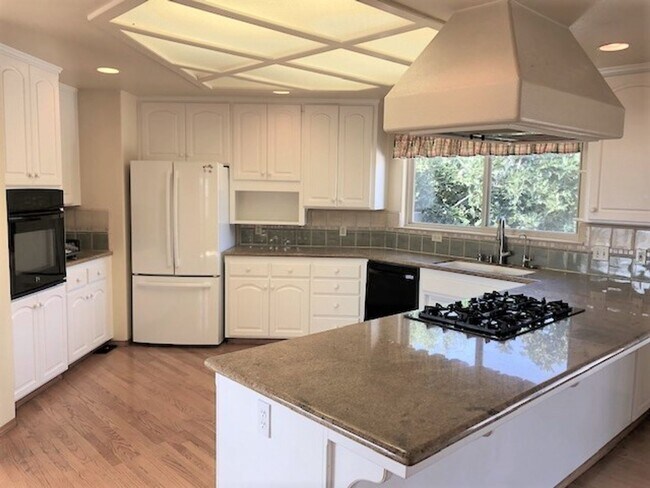 Building Photo - 6006 Los Osos Valley Rd