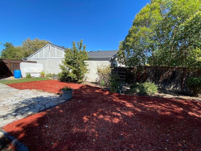 Building Photo - 4085 Bristlecone Way