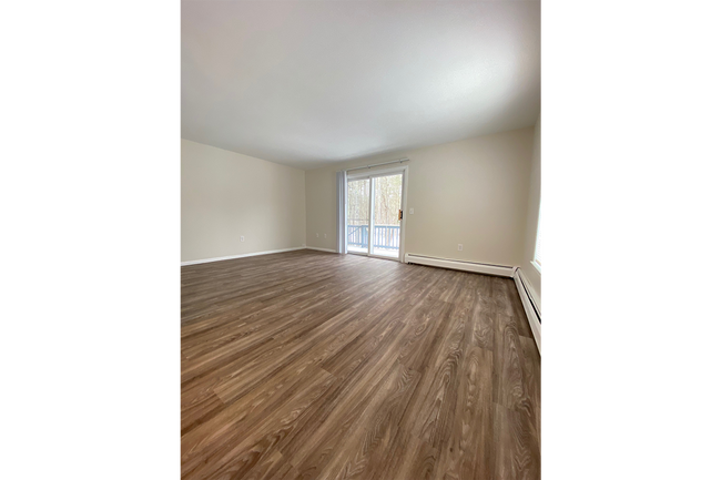 Interior Photo - Darby Field Commons