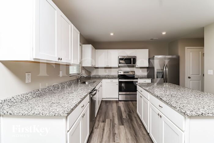 Building Photo - 5816 Camp Ct
