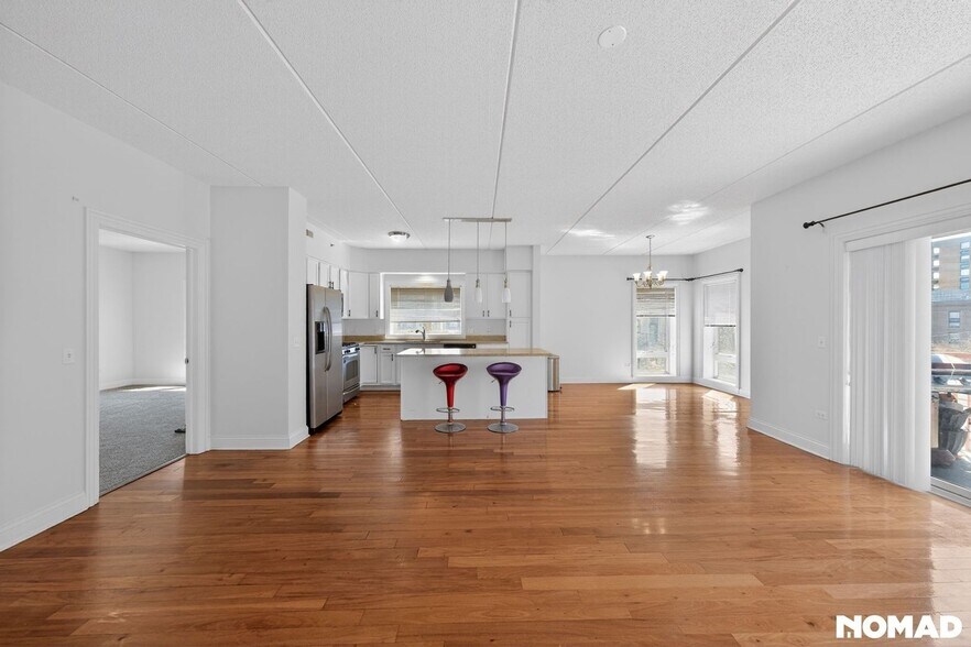 Building Photo - 787 Graceland Ave