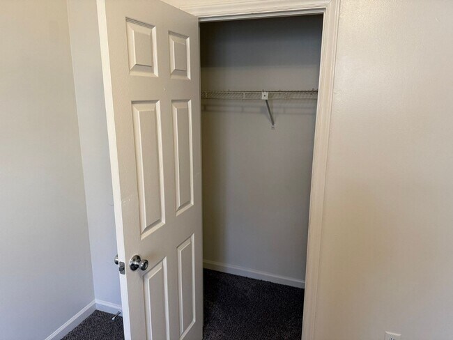 Building Photo - 5525 Jacksboro Pike