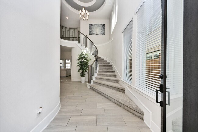 Building Photo - 7030 House Wren Ct