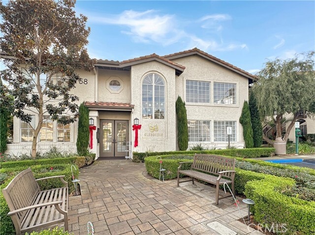 Building Photo - 56 Corniche Dr