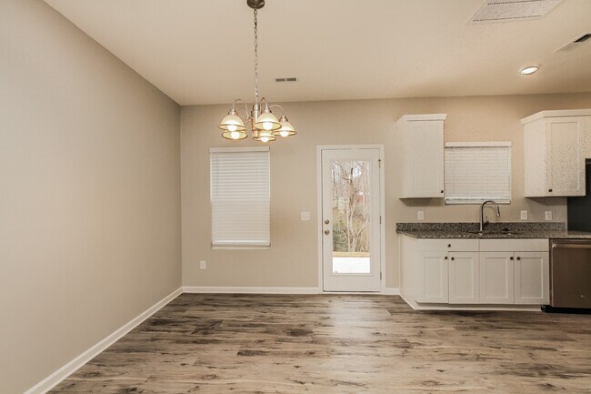 Building Photo - 812 Caper St