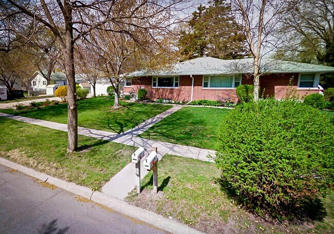 Building Photo - Neighbors Park Townhomes