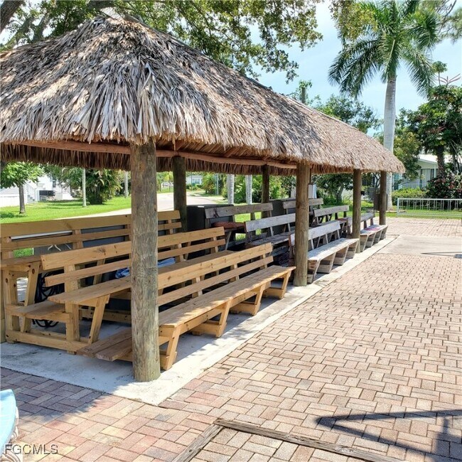 Building Photo - 10823 Ani Cir