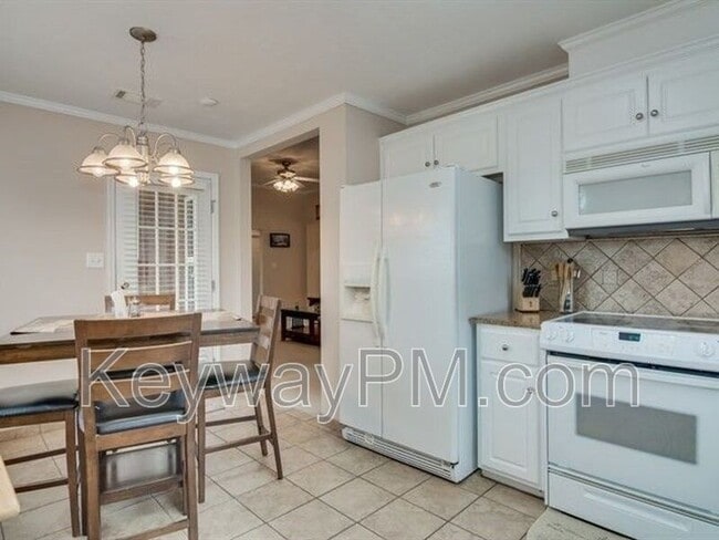 Building Photo - 3019 Pepperhill Dr