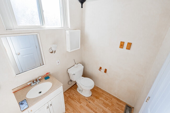 Building Photo - 17470 Haynes Ave