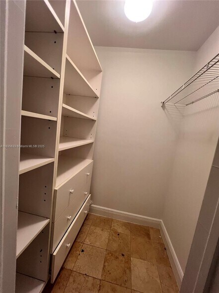 Building Photo - 7350 SW 96th St
