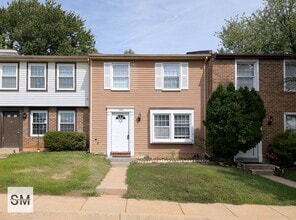 Building Photo - 14505 Farmcrest Pl