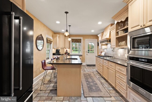 Building Photo - 3501 Tavenner Ct