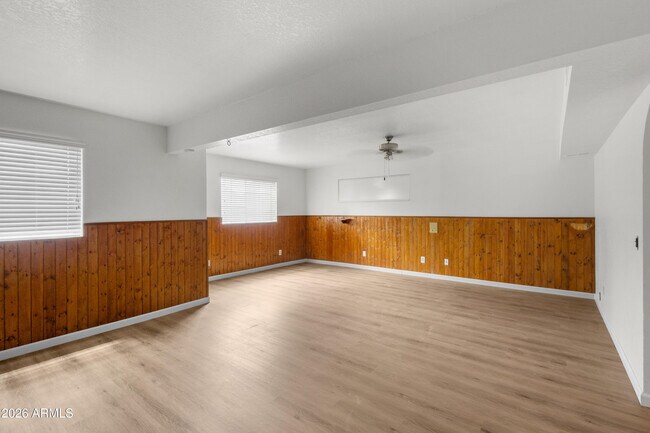 Building Photo - 1143 N Ironwood Ct