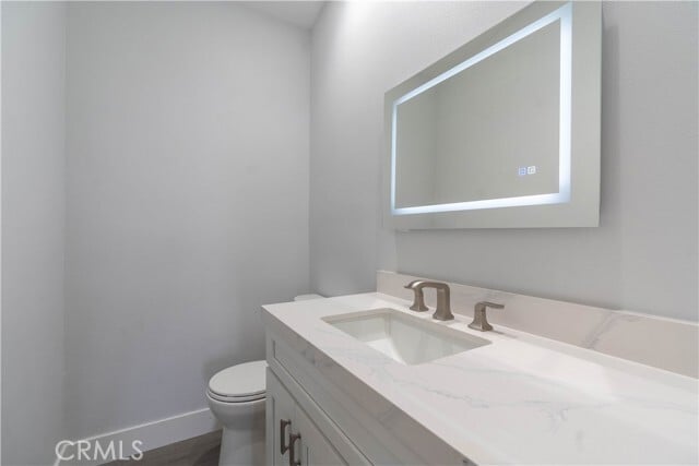 Building Photo - 633 Vista Bonita