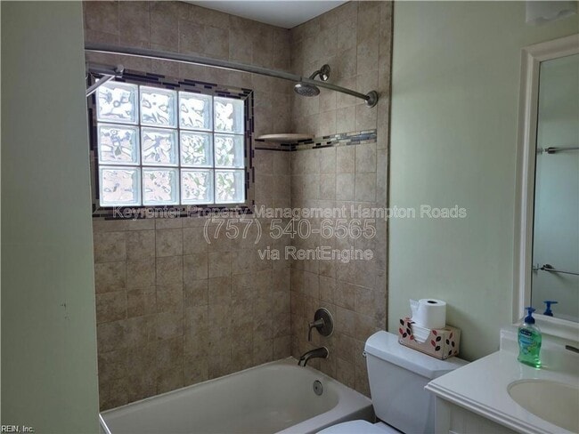 Building Photo - 1289 River Oaks Dr