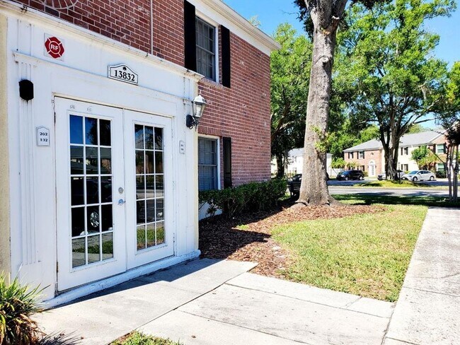 Building Photo - 13832 Orange Sunset Dr