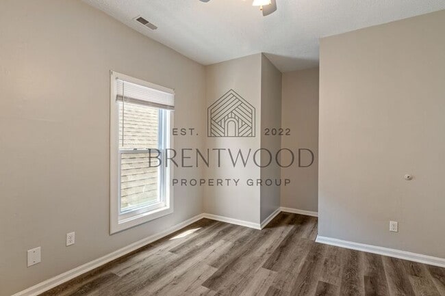 Building Photo - 147 E 30th St