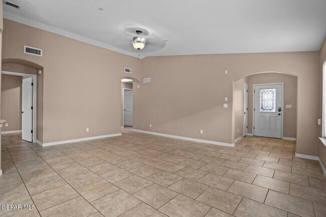 Building Photo - 5441 Roberto Avalos Ct