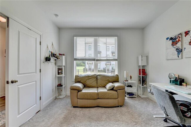Building Photo - 522 Healy Dr