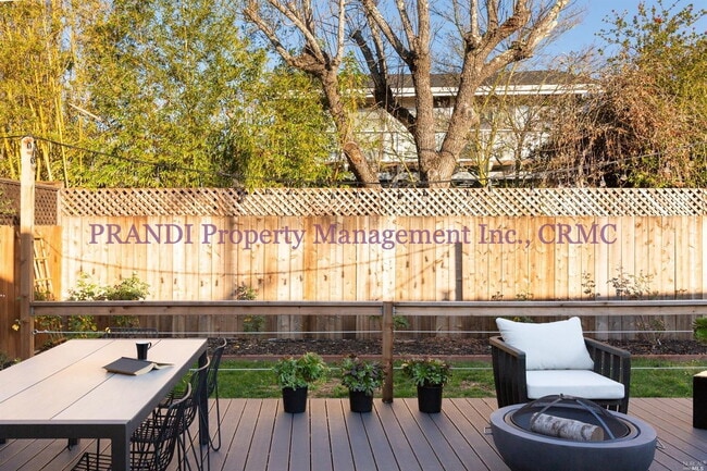 Building Photo - Contemporary Corte Madera Home, Recently R...
