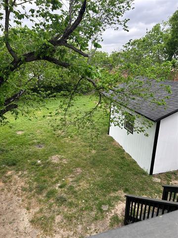 Building Photo - 407 N Justin Ave