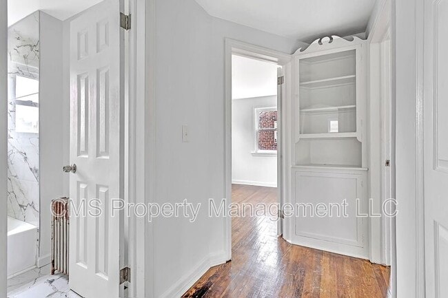 Building Photo - 401 Sanford Ave