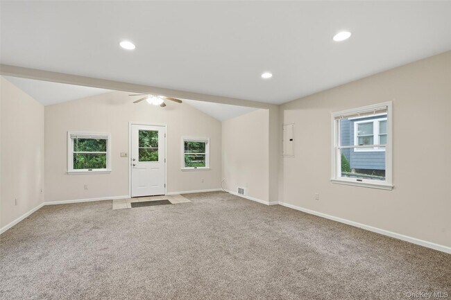 Building Photo - 100 Dunderberg Rd