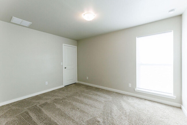 Building Photo - 7535 32nd St