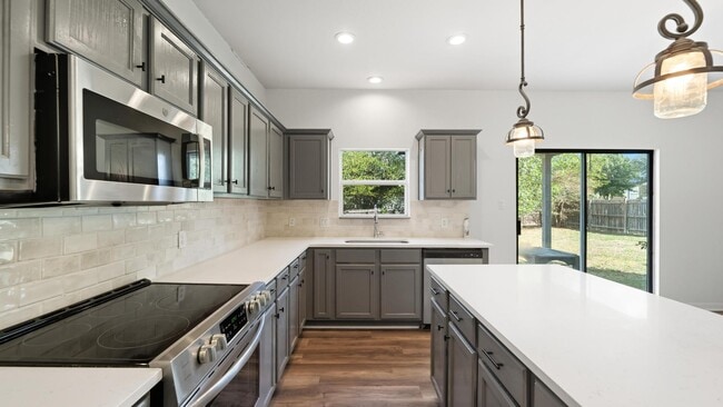 Building Photo - 568 Slippery Rock