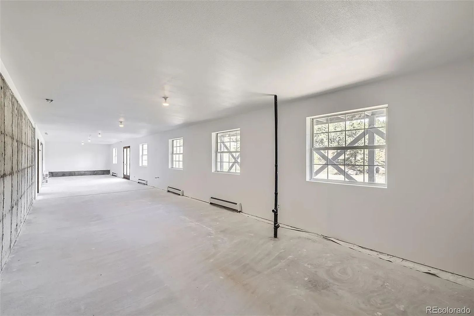 Building Photo - 2635 Nova Rd