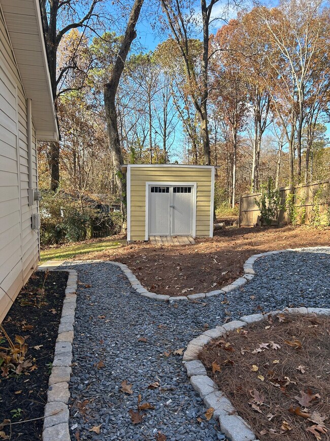 Building Photo - 189 Fox Pl