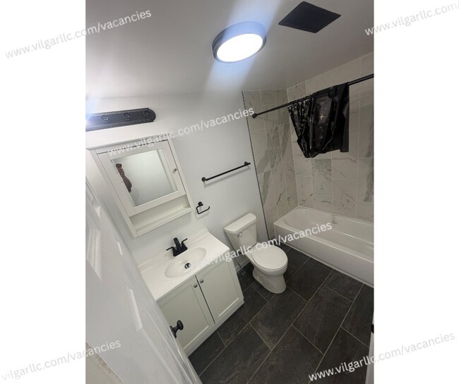 Building Photo - Newly Renovated 3-Bedroom • 1-Bathroom Home