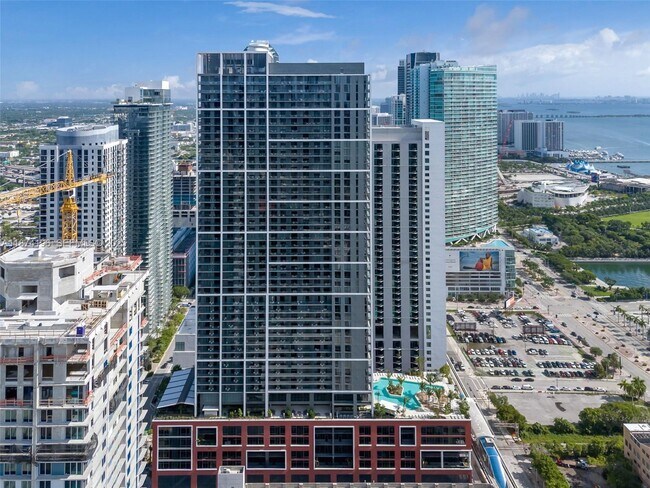 Building Photo - 159 NE 6th St