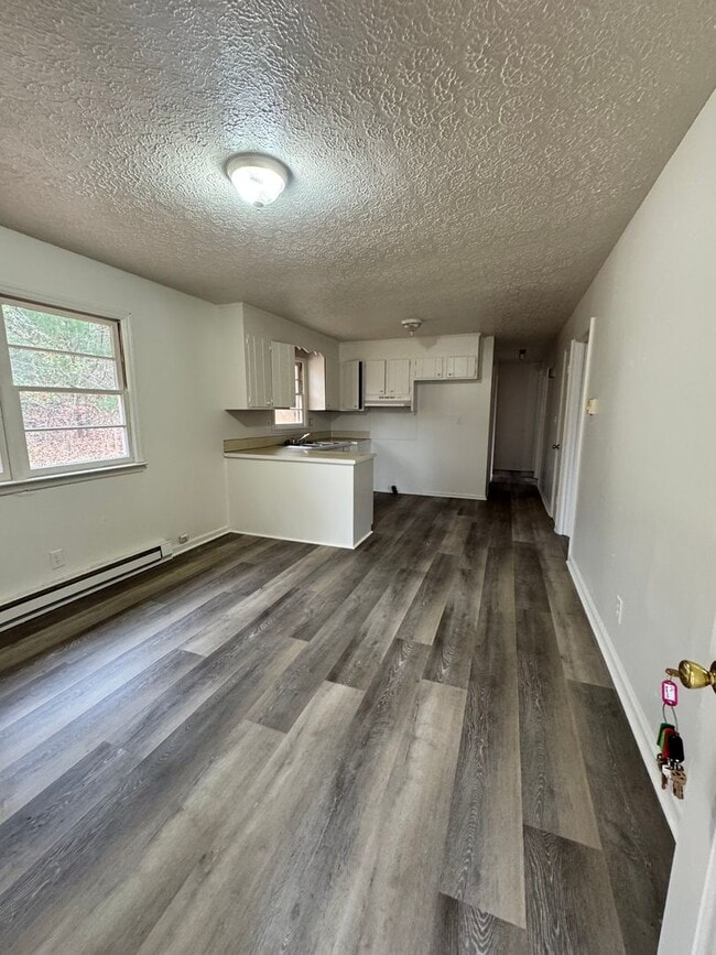 Building Photo - 3/1 In Shelby, NC