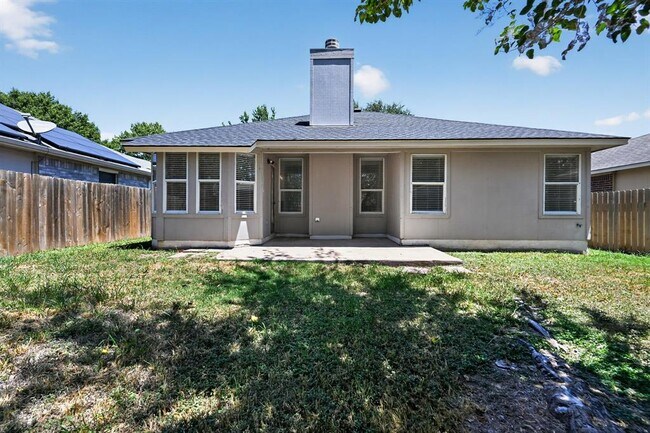 Building Photo - 14511 Oliphant St
