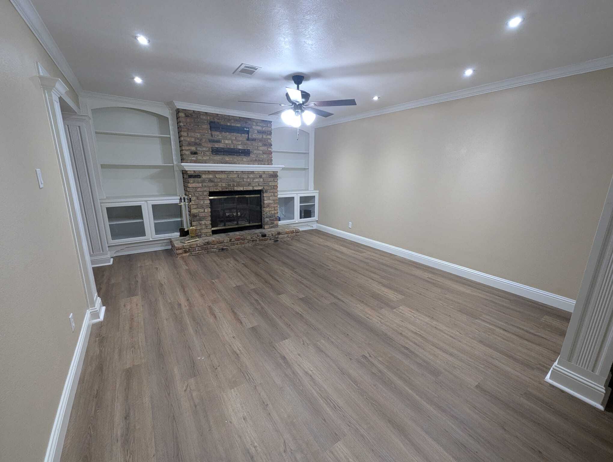 Living Room - 2719 Canal Ave