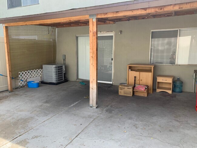 Patio - 13864 Dawson St