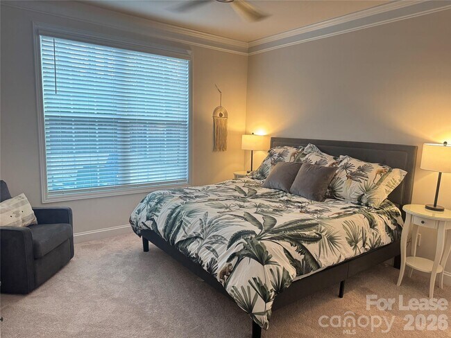 Building Photo - 1058 Thoroughbred Dr.