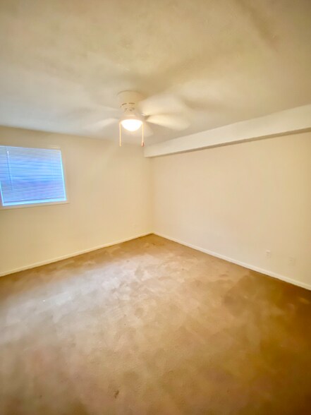 Building Photo - 342 Old Gray Station Rd