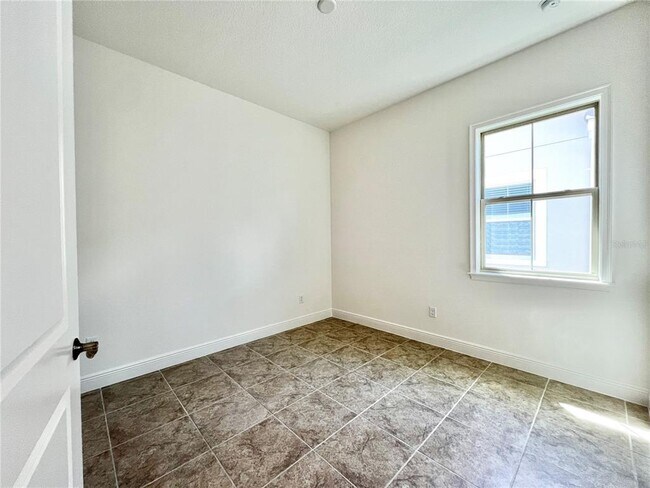Building Photo - 13321 Camborne Pl