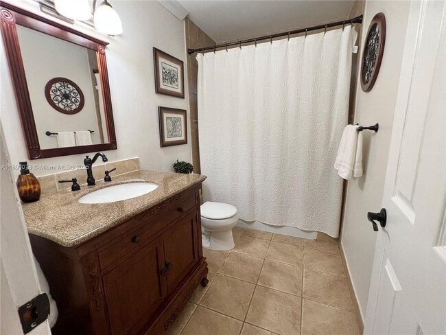 Building Photo - 7704 SW 139th Ct