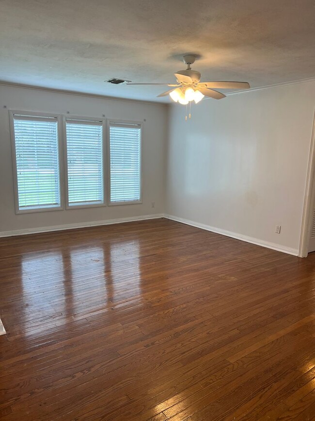 Building Photo - Beautiful Home for Lease