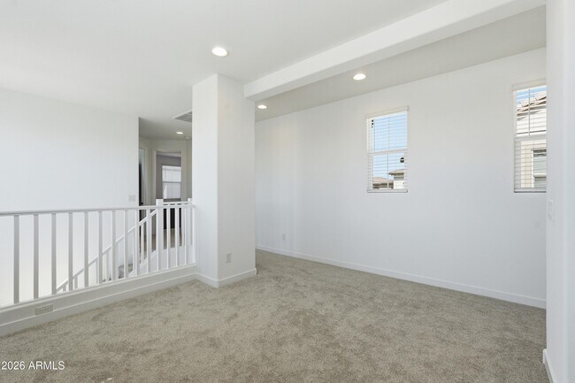 Building Photo - 10204 E Ulysses Ave