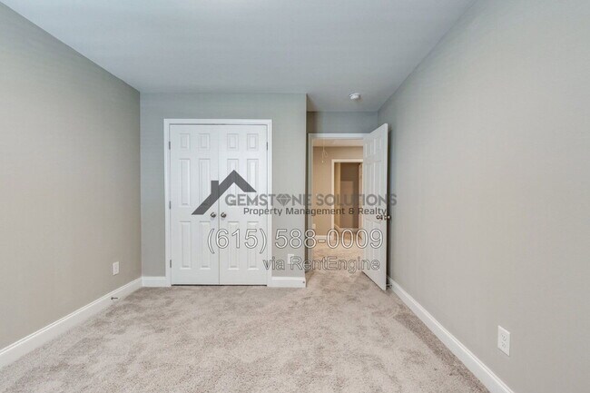 Building Photo - 714 Hahn Ct