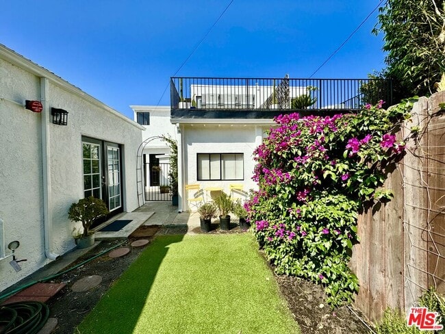 Building Photo - 540 Huntley Dr