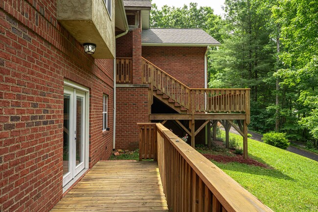 Building Photo - Indian Falls Estates