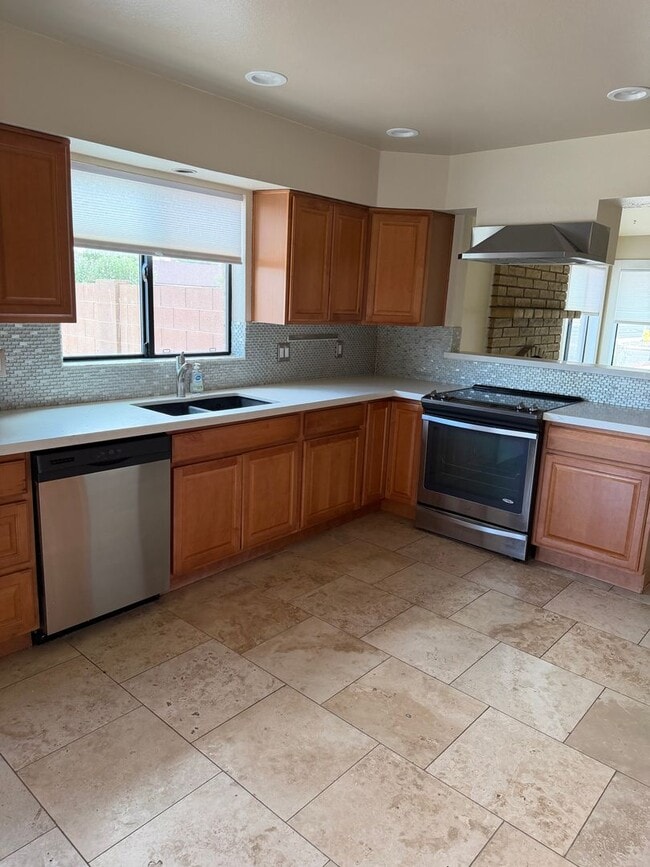 Building Photo - Beautiful 3bedroom/1.75 bathrooms, Corner Lot with RV Gate with Lush Backyard